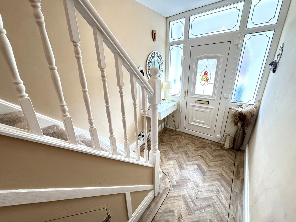 House in Walsall, West Midlands - View 2