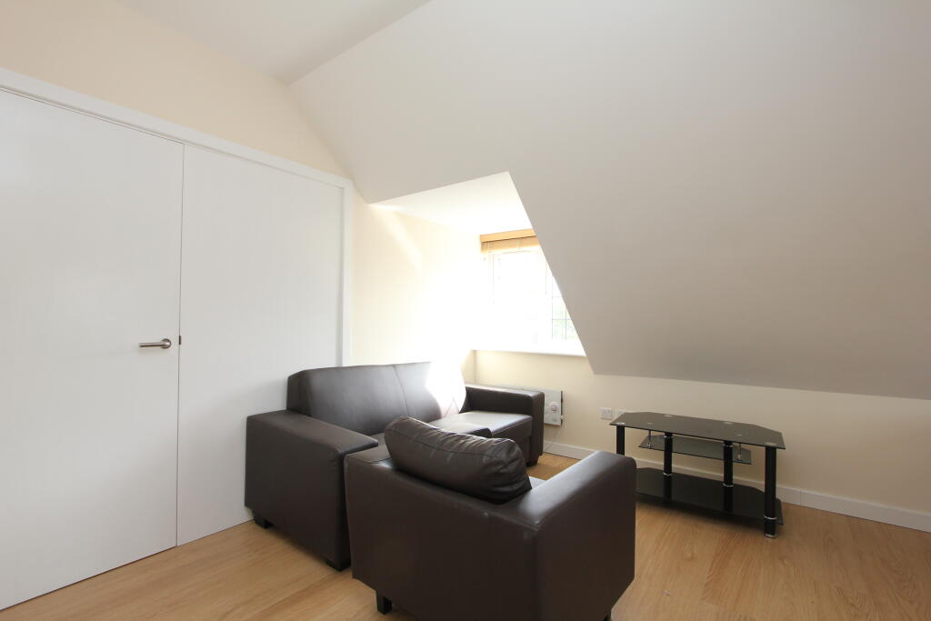 Main image of property: Maxwell House, Maxwell Road, Beaconsfield, HP9