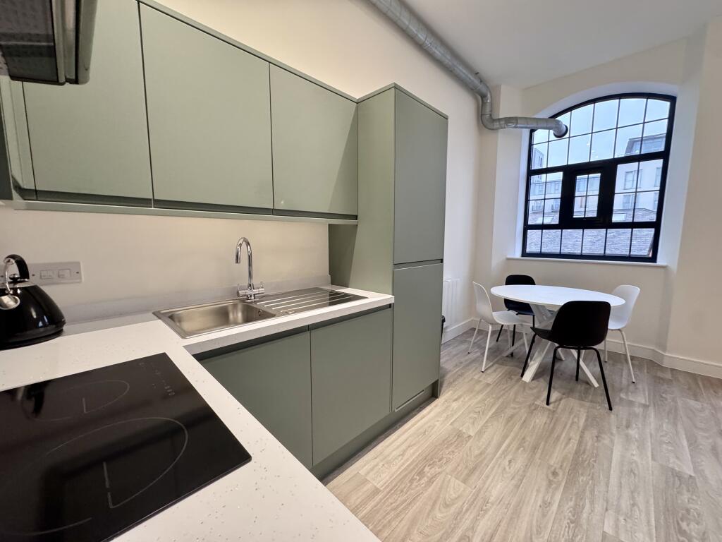 Apartment in Nottingham - View 5