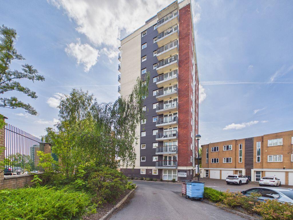 Main image of property: Lakeside Rise, Blackley, Manchester, M9