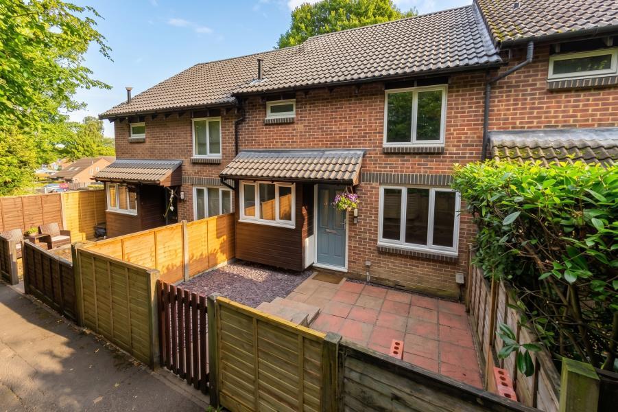 Main image of property: Knaphill, Woking, Surrey, GU21