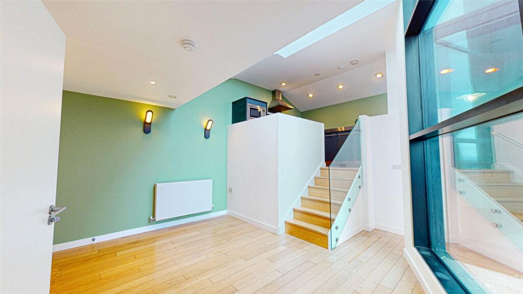 Main image of property: Islington Wharf, 153 Great Ancoats Street, M4