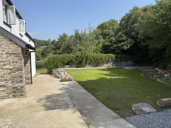 Front Lawned Garden