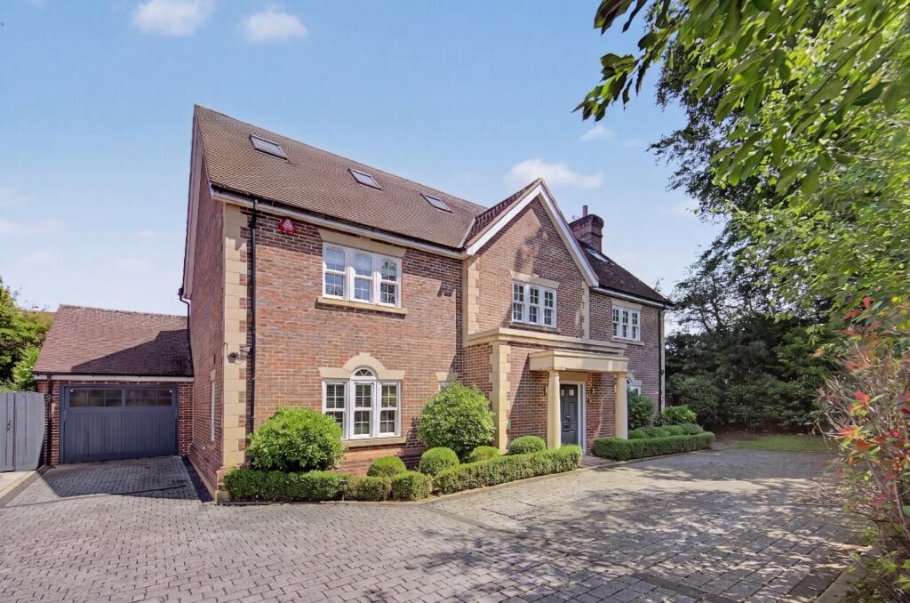 House in Hertsmere, Battlers Green, Aldenham
