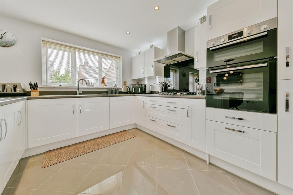 House in Stevenage - View 5