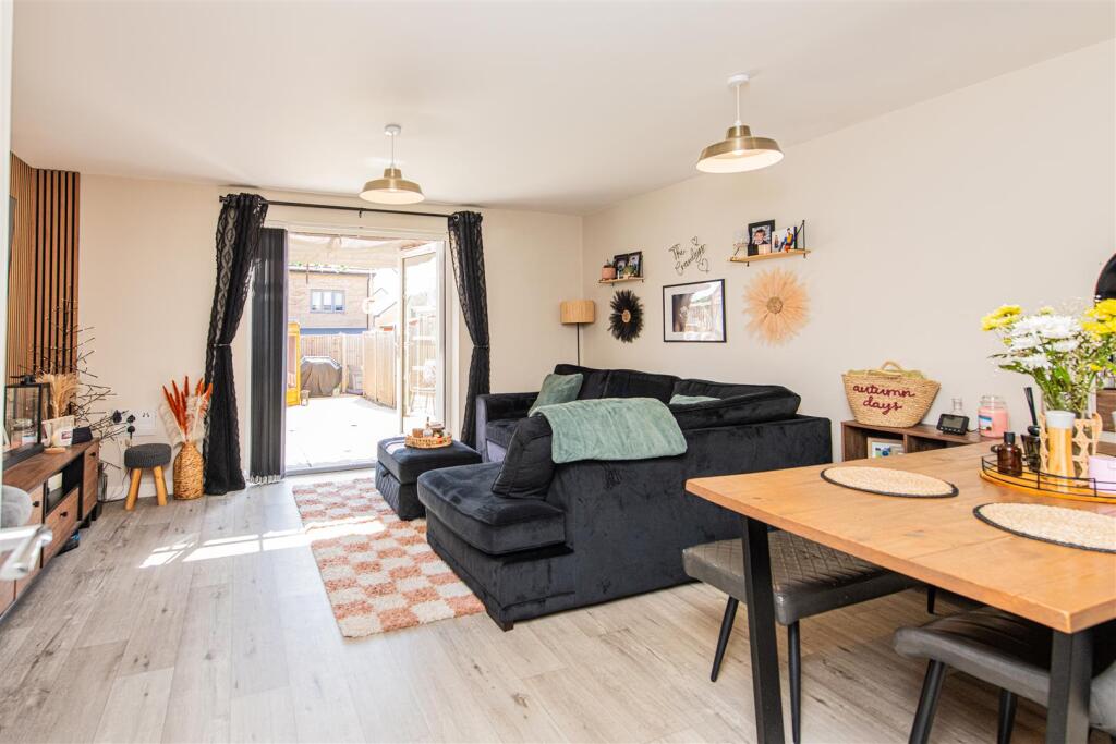 Larimar Road, Wellingborough - View 3