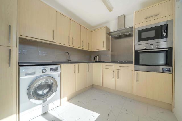 Gershwin Court, Basingstoke, Hampshire - View 2