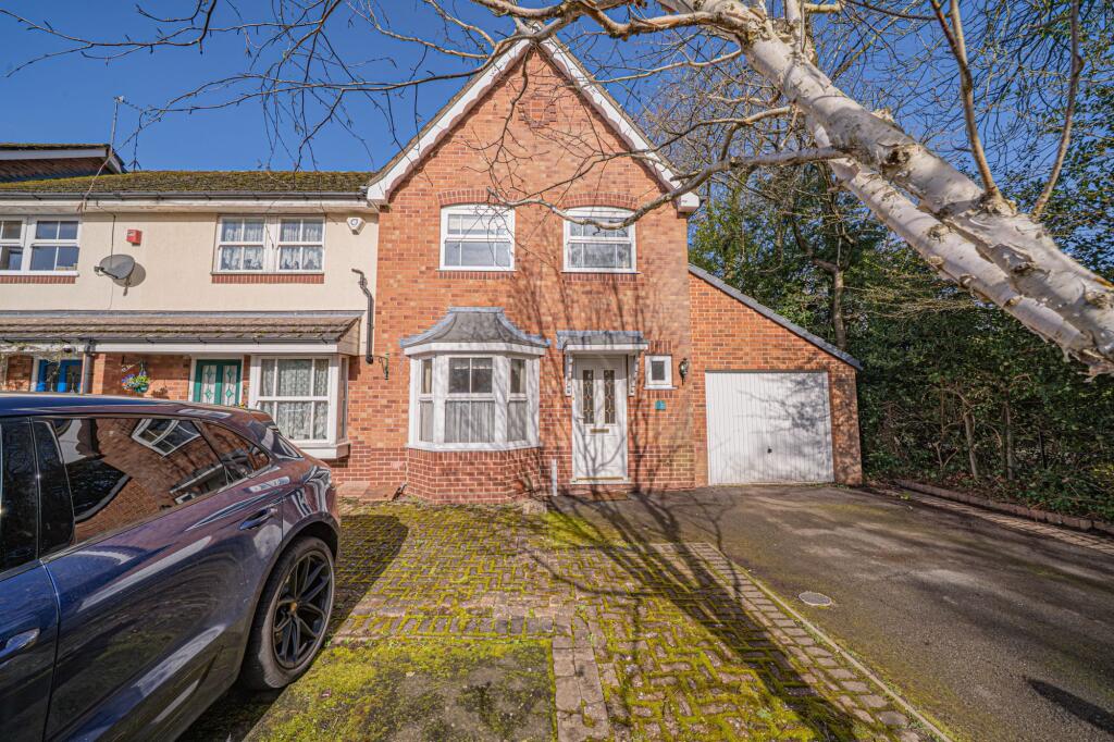 Main image of property: Kingsland Drive, Dorridge, B93