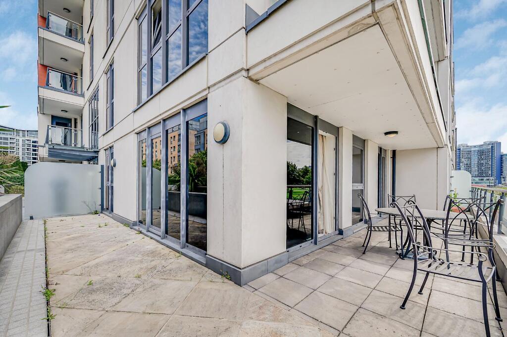 Apartment in London - More