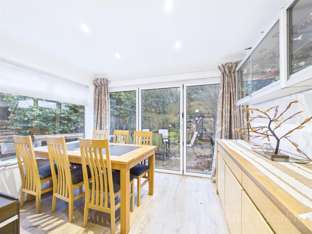 Kingswood Lane, Warlingham photo 4