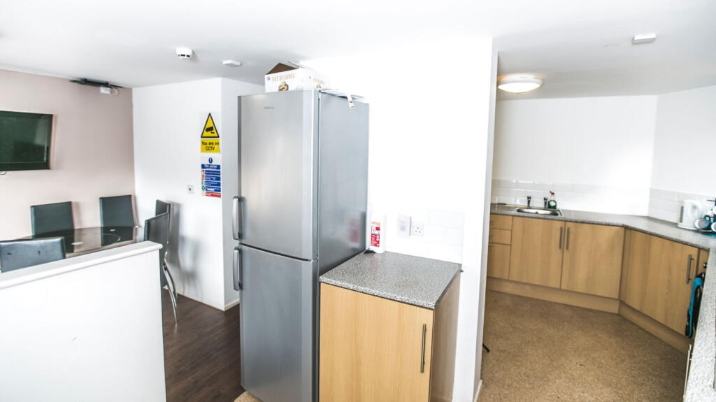 St Ann's Lodge, St Ann's Lane, Leeds, LS4 2SE - View 4