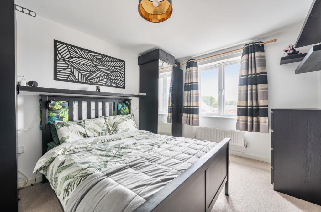 Apartment in Eastleigh, Middle Stoneham - View 5