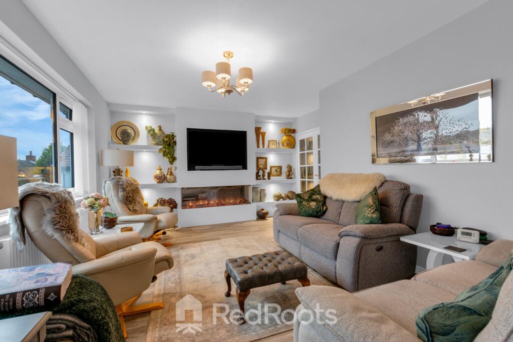 House in Wakefield, Thorpe Audlin - View 3