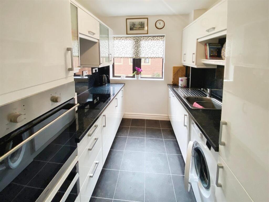 Apartment in Ludlow, Shropshire - View 3
