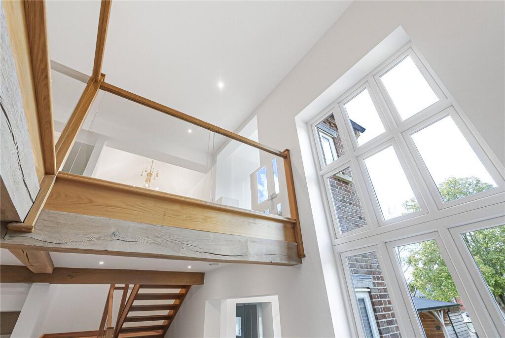 Manningford Abbots, Pewsey, SN9 photo 4