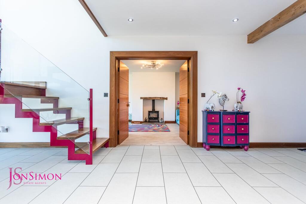 Holcombe Road, Helmshore, Rossendale, BB4 - View 5