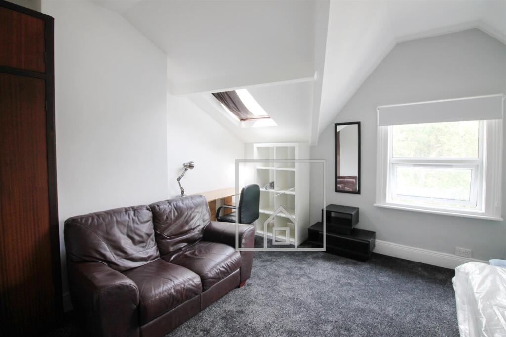 Main image of property: Flat 5 - 163 Hyde Park Road, Hyde Park, Leeds