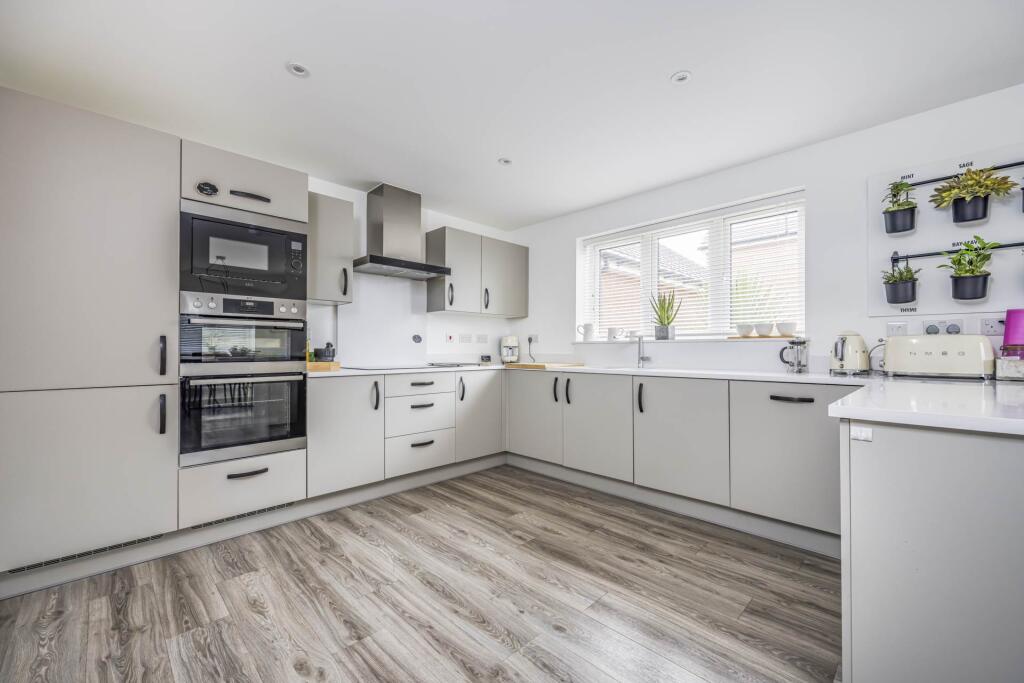 House in Chichester, East Wittering - View 5