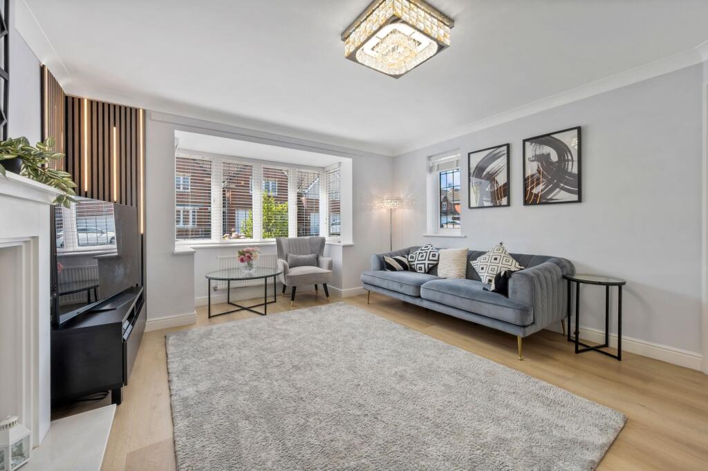 House in St Helens, Portico, Sutton Heath - View 2