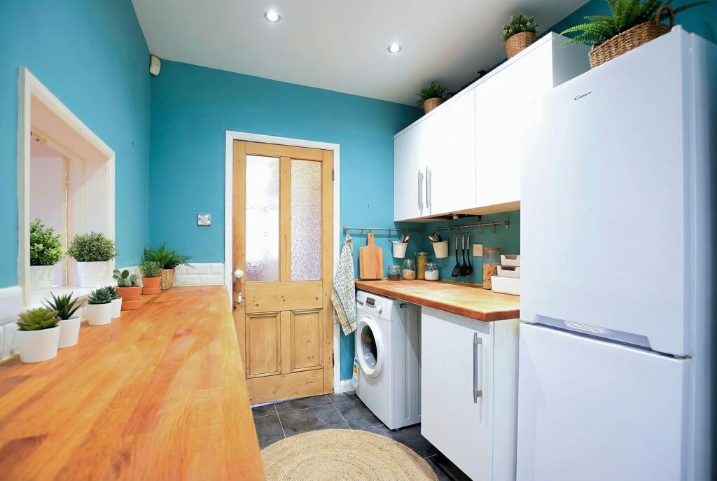 House in Wokingham - View 5