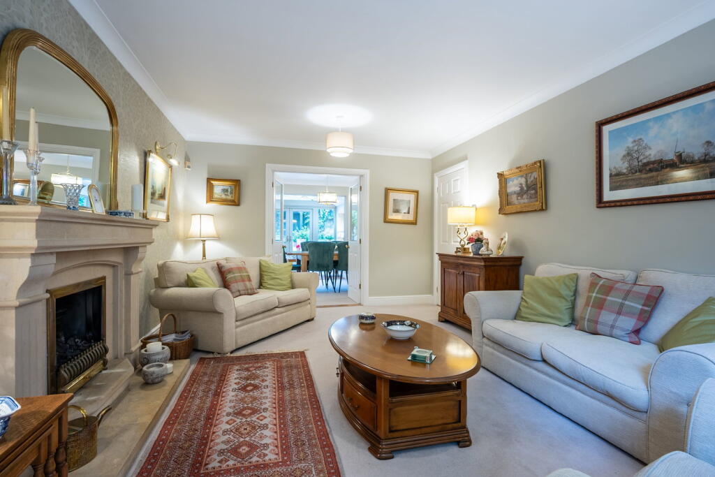 House in Farthinghoe, West Northamptonshire - View 5