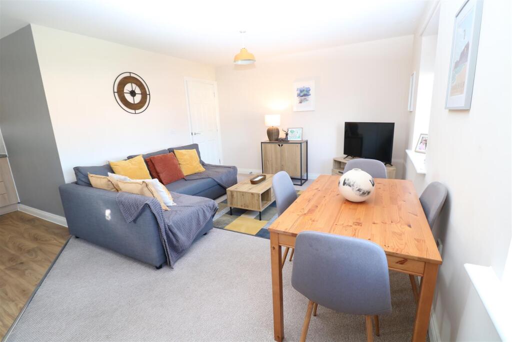 Additional image 4 of Barons Crescent, Trowbridge