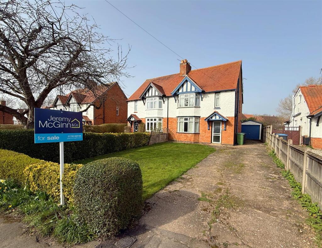 Main image of property: Evesham Road, Stratford-Upon-Avon