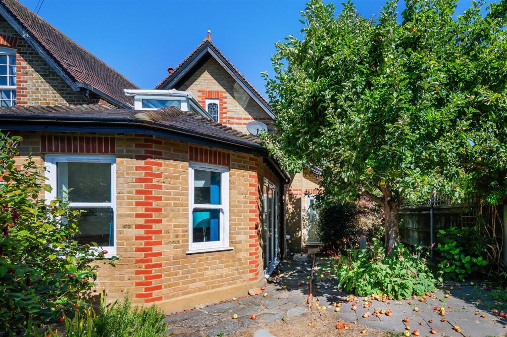 House in London - More