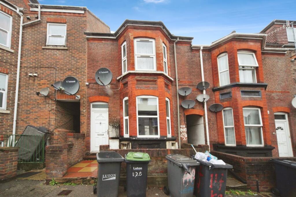 Main image of property: Buxton Road, Luton, LU1