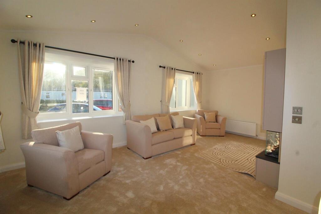 Arkley Park, Barnet - View 5