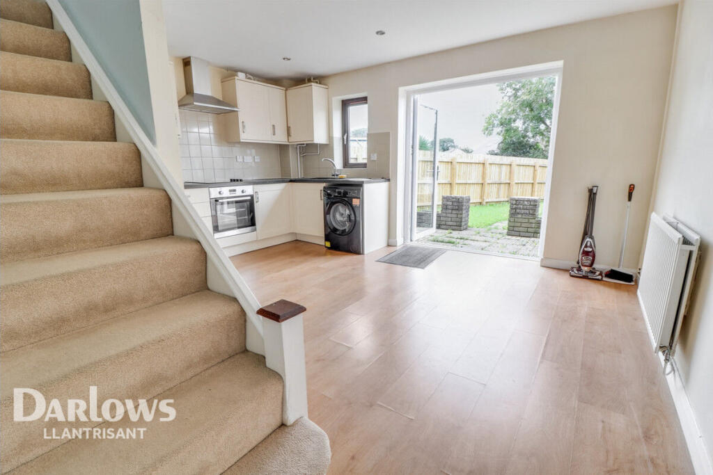 House in Beddau, Llantrisant - More