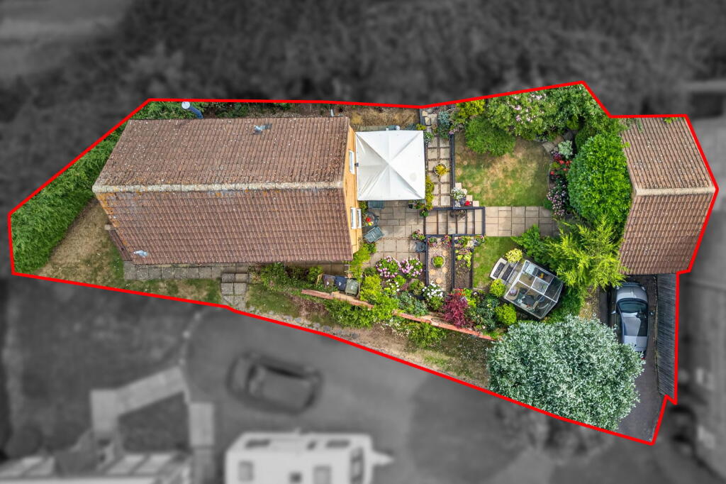 Hempland Close, Great Oakley, Northamptonshire, NN18 8LQ - More