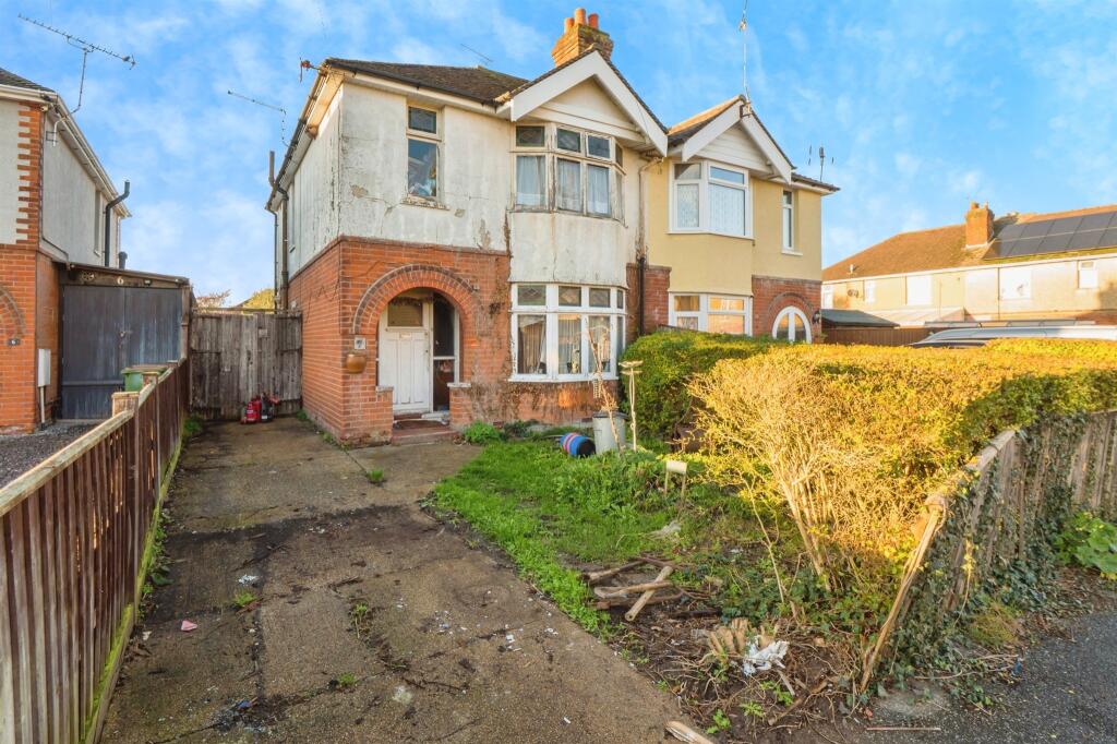 Main image of property: Masefield Close, Eastleigh