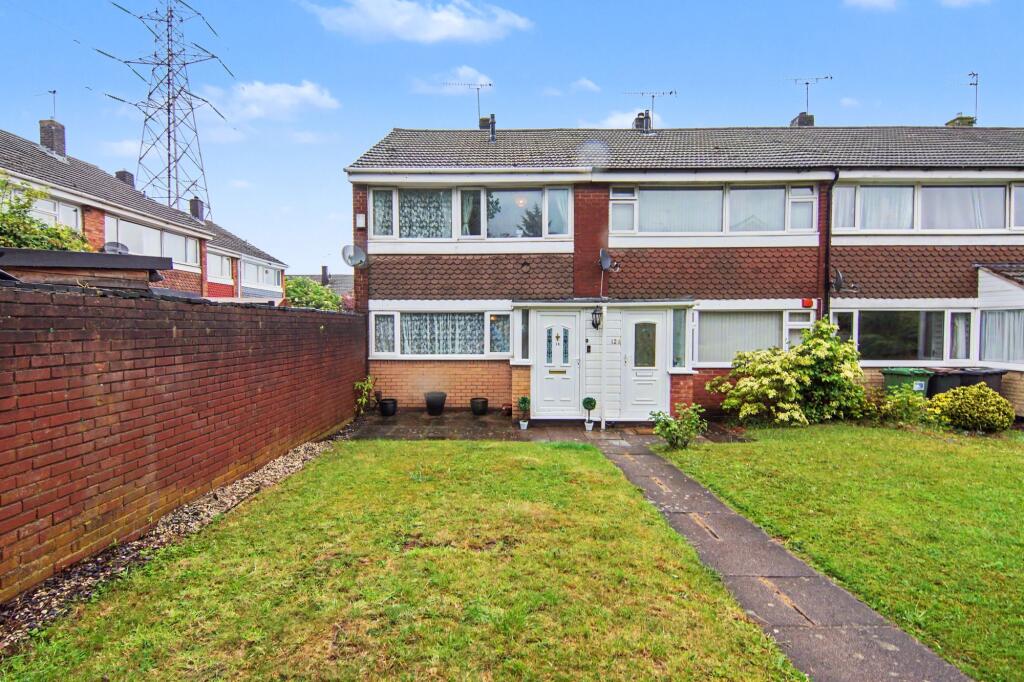 3-bed terraced on Golf Drive, Nuneaton, CV11, £190,000