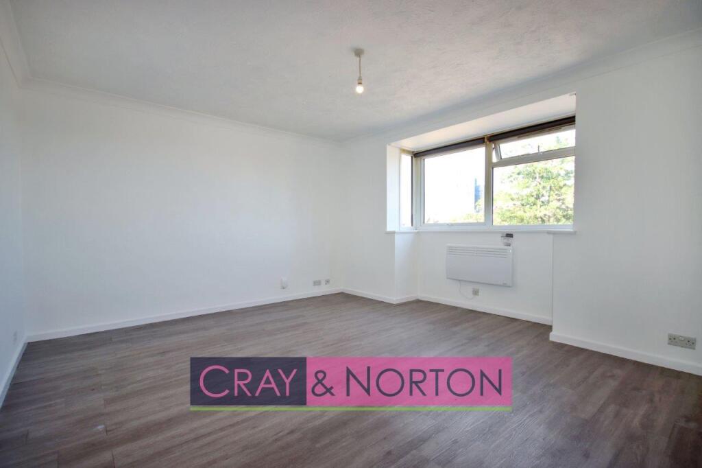 Apartment in Croydon - View 2