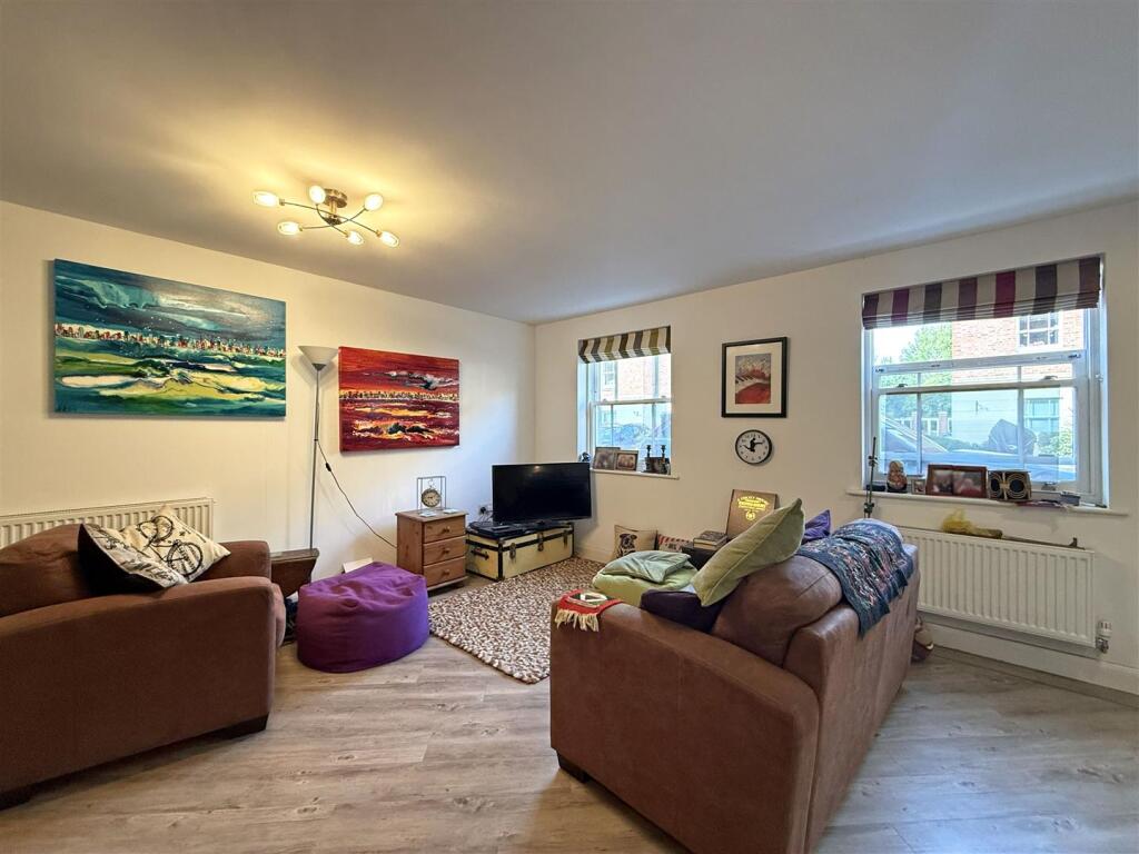 Apartment in Shrewsbury - View 4