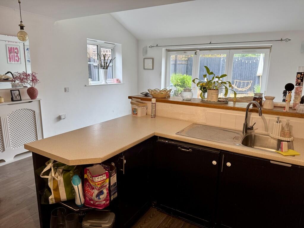 House in Portsmouth - View 5