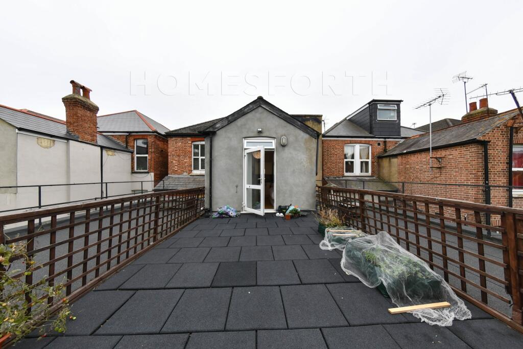 Apartment in London - View 3