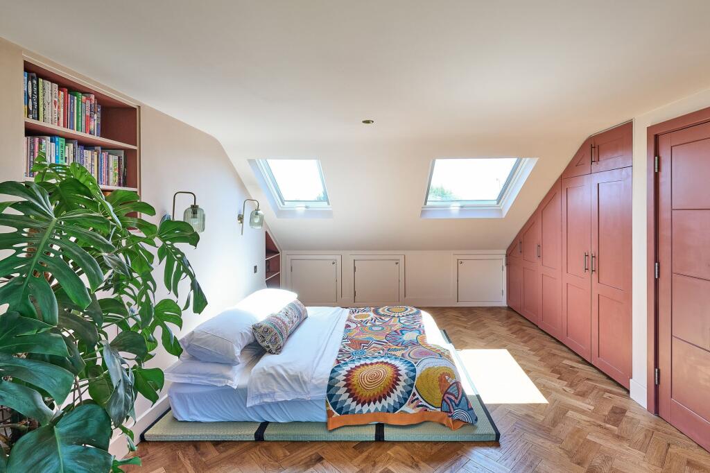 Main image of property: Boundary Road, London, N22