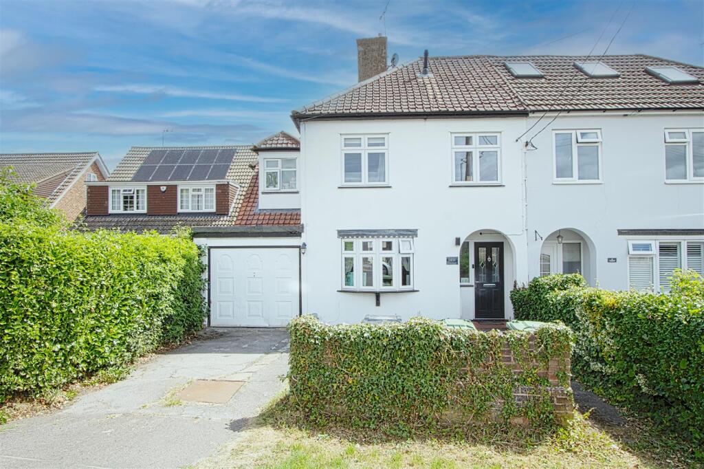 4-bed semi-detached on Greens Farm Lane, Billericay, £570,000
