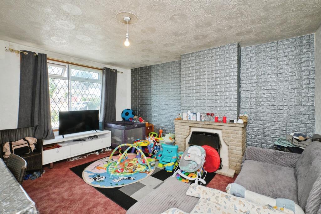 House in Birmingham, West Midlands - View 5