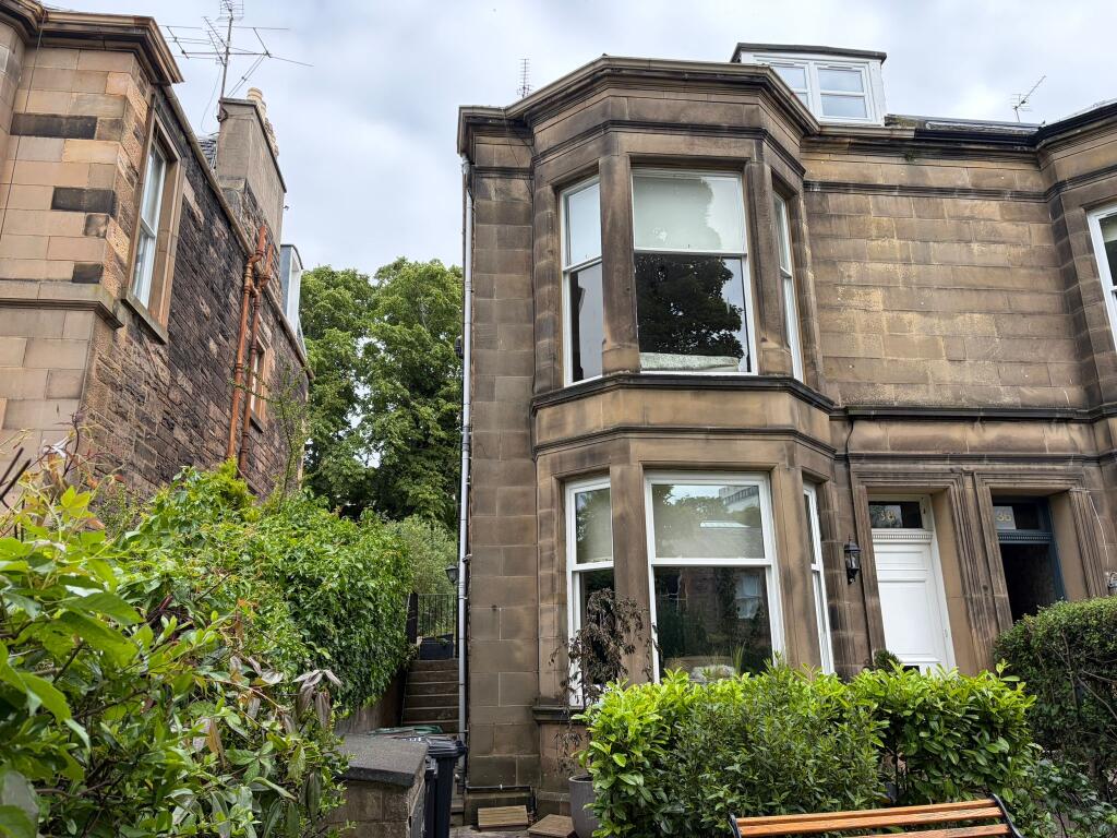 Main image of property: Flat 2 Morningside Park, Edinburgh