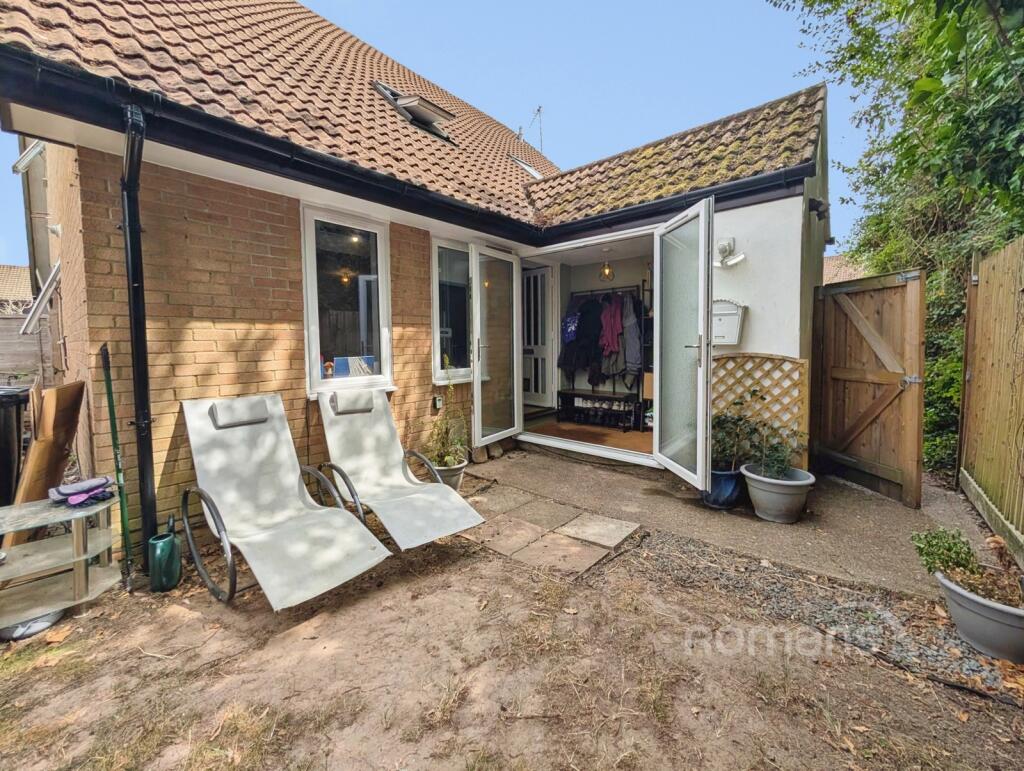 Main image of property: Beaconsfield Way, Earley, Reading