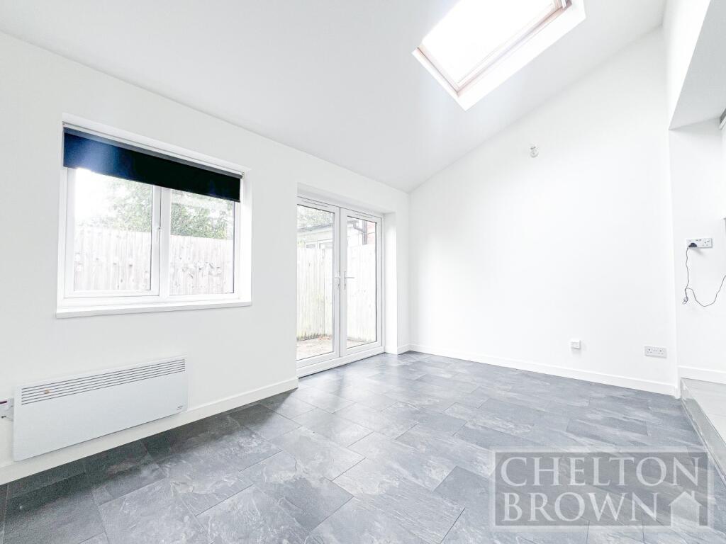 Apartment in Northampton, Phippsville - View 3