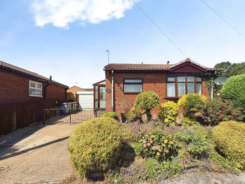 Main image of property: Saxton Close, Elsecar, Barnsley, S74 8BA