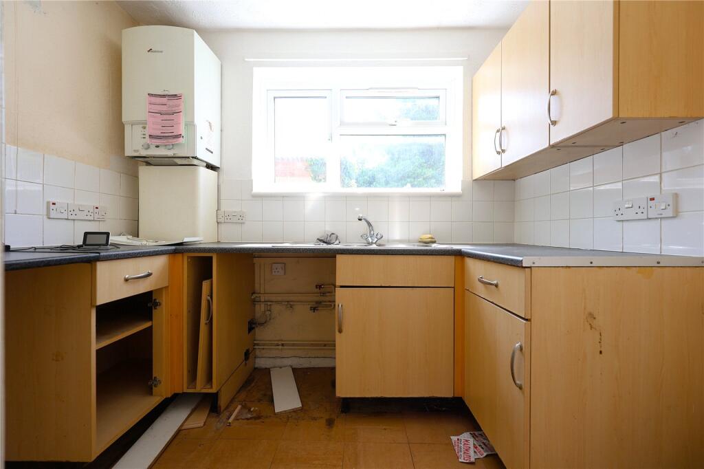 Springfield Avenue, Hereford, Herefordshire, HR2 photo 4