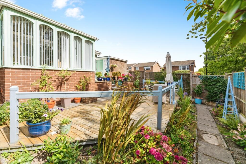 Cotswold Avenue, Chapeltown, Sheffield, S35 photo 3