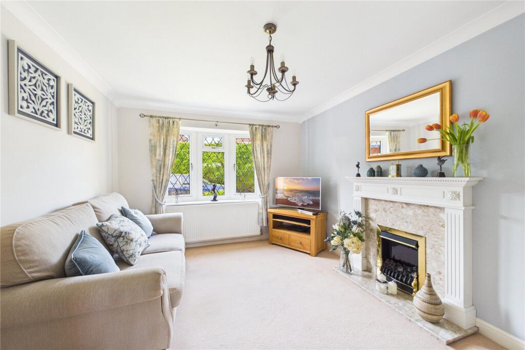 Apple Close, Tilehurst, Reading, Berkshire, RG31 photo 3