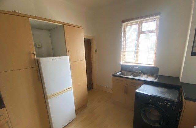 Flat 2 (Ground and First Floor Flat), 8 Pevensey Road, Brighton, BN2 3AG photo 4