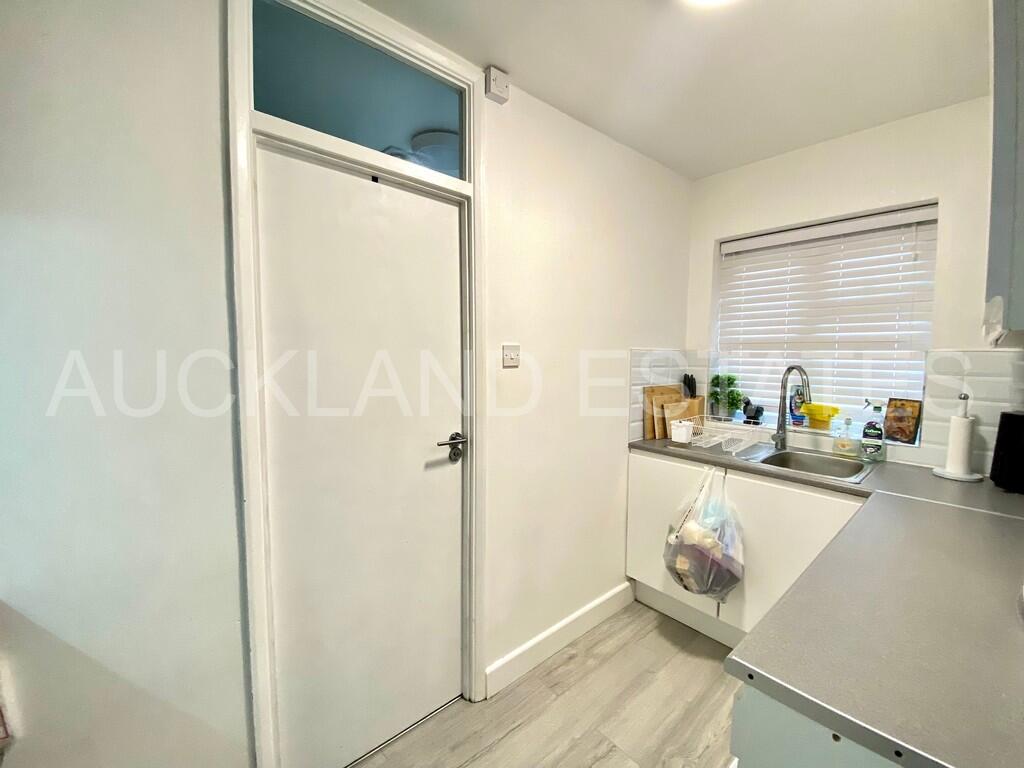 Apartment in Welwyn Hatfield, Hawkshead Farm, North Mymms - More